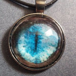 Blue Cat Eye Black Pendant